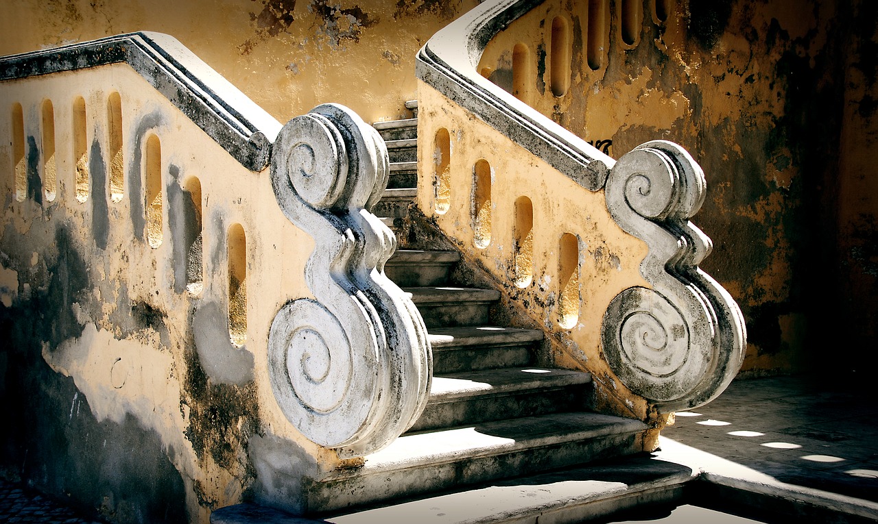 Escalier d'exterieur en pierre de style baroque