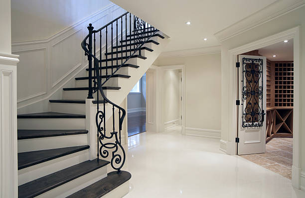 Escalier en marbre d'interieur dans un manoir moderne