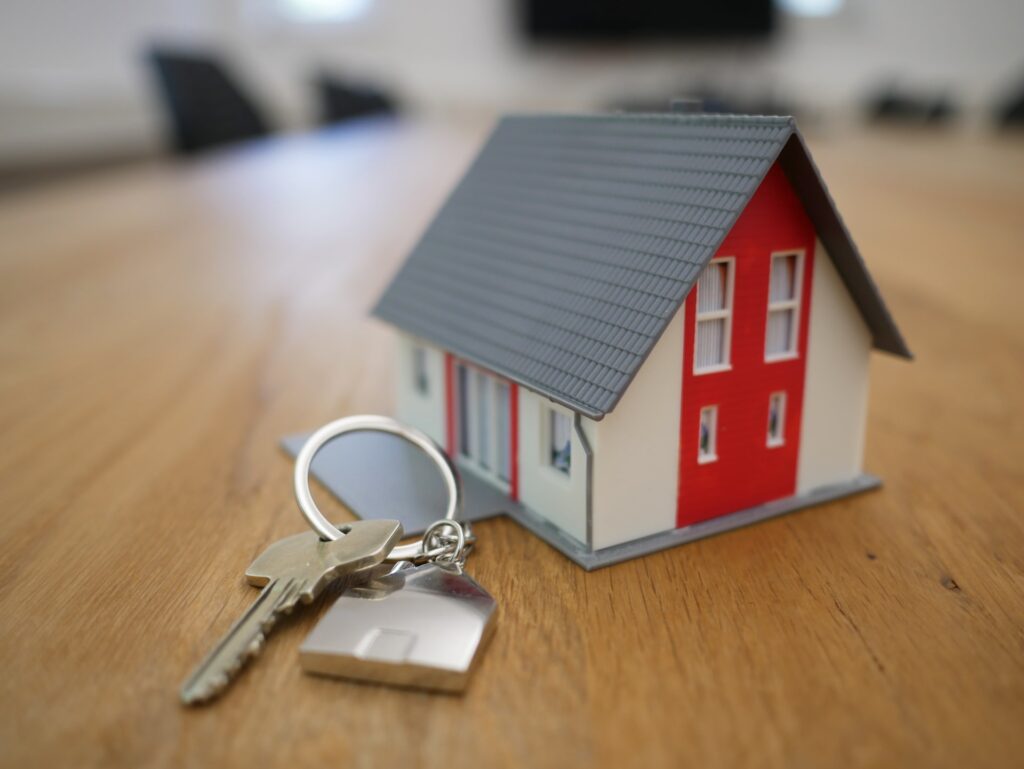 Maison miniature avec clés