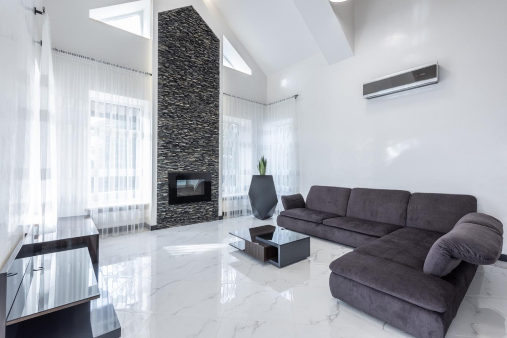 Intérieur maison de luxe : plancher en marbre