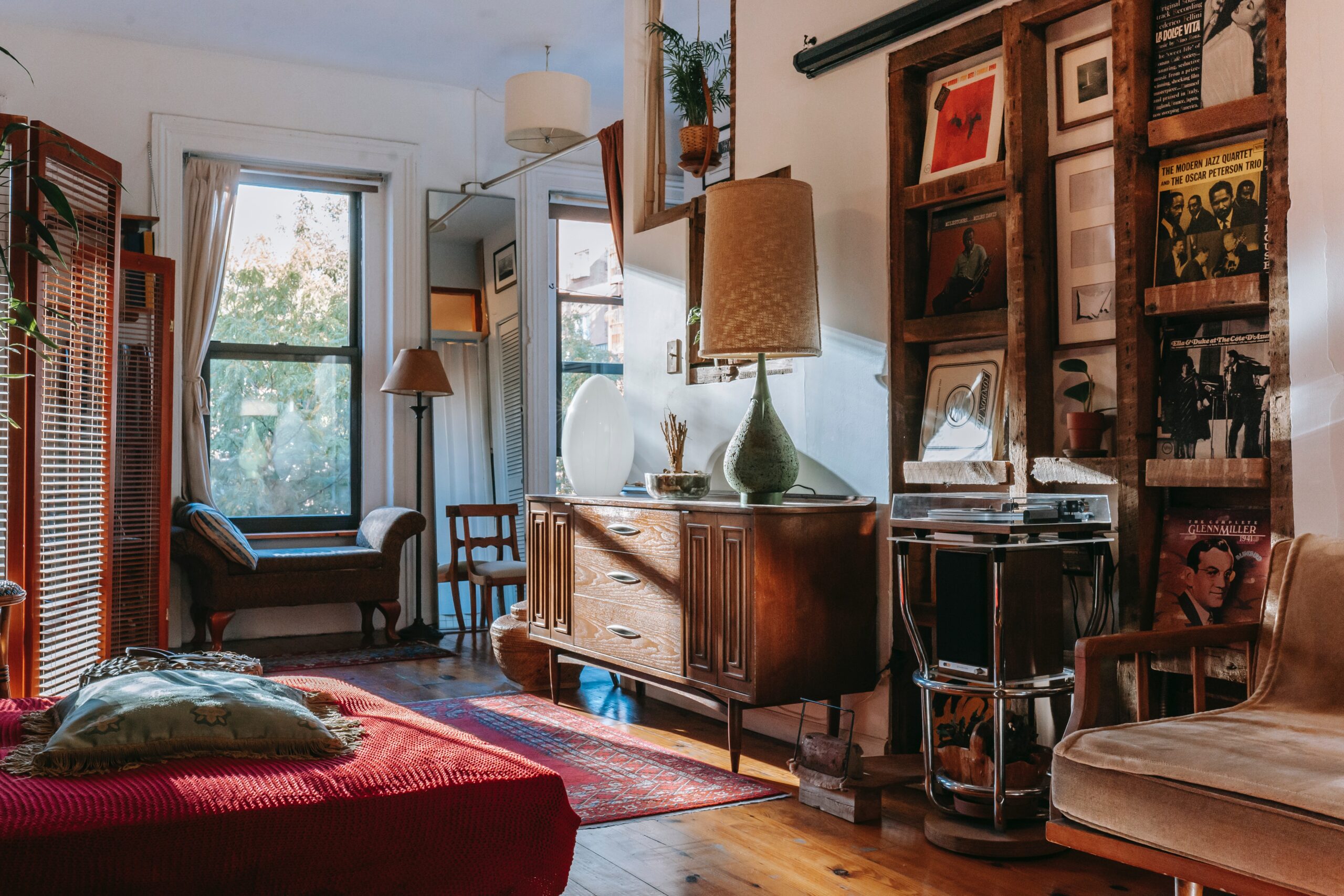 pièce déco années 70