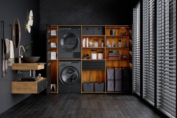 Salle de bain avec rangements muraux en bois